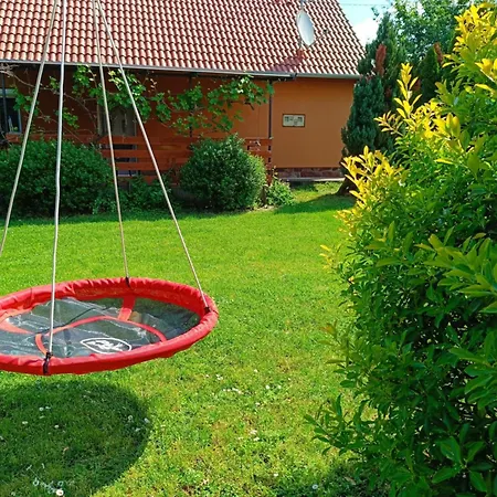Semesterbostad Mia